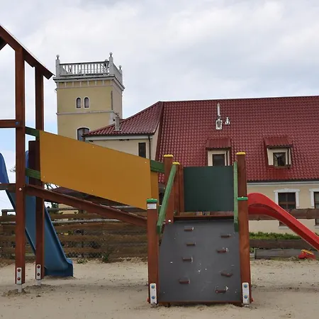 Palac Parkowy W Parnowie Bed & Breakfast *