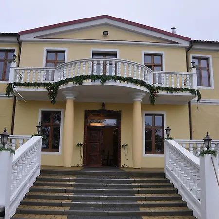 Palac Parkowy W Parnowie B&B 코워브제크
