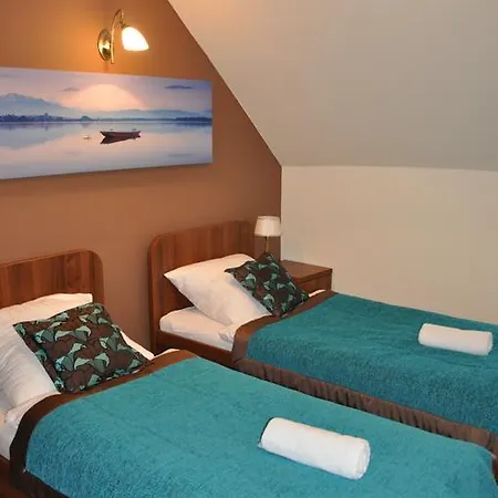 Bed & Breakfast Palac Parkowy W Parnowie *