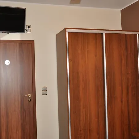 Palac Parkowy W Parnowie Bed & Breakfast