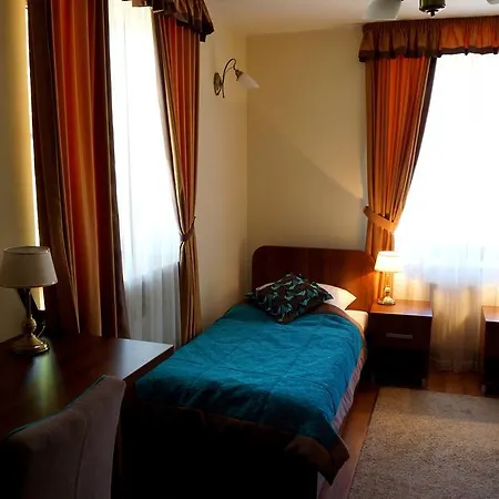 Palac Parkowy W Parnowie Bed & Breakfast Kolobřeh